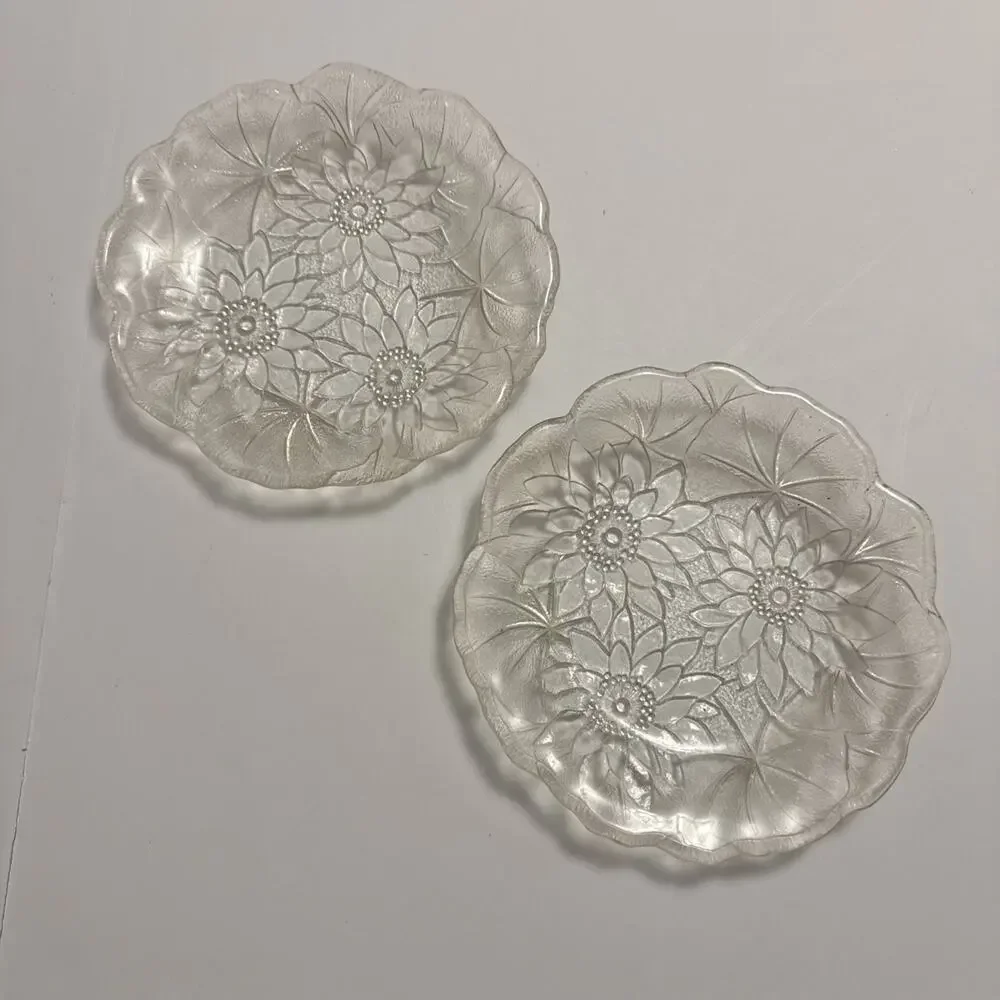 VTG 2 Indiana Glass Lily Pons 8